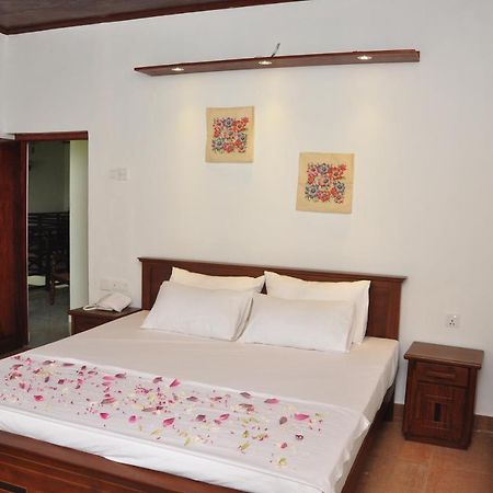 Villa Senowin Anuradhapura Exterior photo